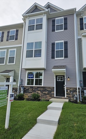 New Townhomes in Essex custom homes