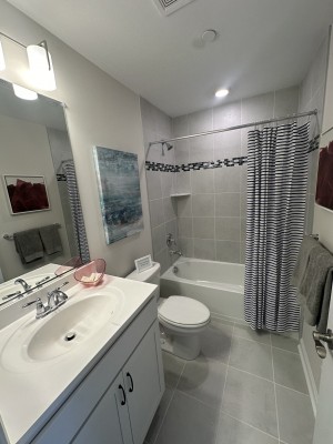 MODEL HOME PHOTOS 