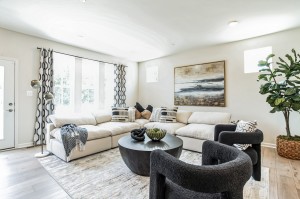 MODEL HOME PHOTOS 
