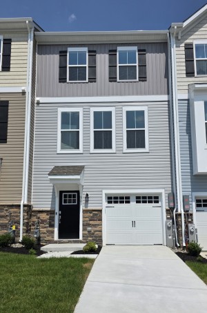 Home in Edgewood