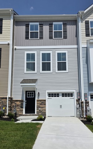 New home in Edgewood