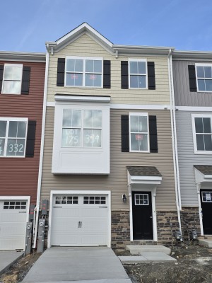 Home in Edgewood