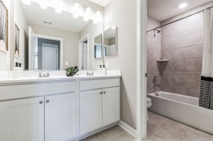 MODEL HOME PHOTOS 