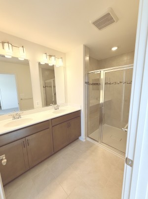 FOR ILLUSTRATION PURPOSES ONLY. PHOTO IS A REPRESENTATION OF HOME BEING SOLD.  